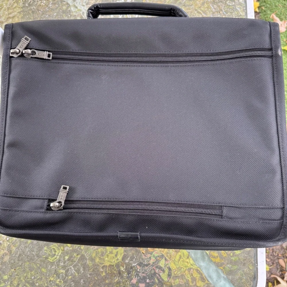 Tumi Alpha Ballistic Nylon Expandable Briefcase Black Laptop Bag 26071D4 Travel